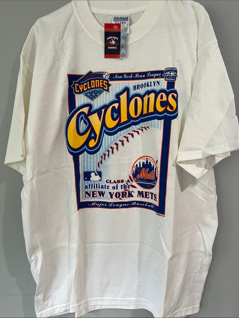 2001 New York Cyclones Vintage  White Tee with Blue & Yellow Logo Minor League